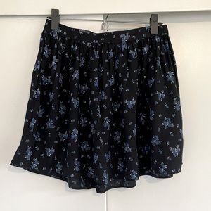 American Eagle Navy Floral Mini Skirt - Size S